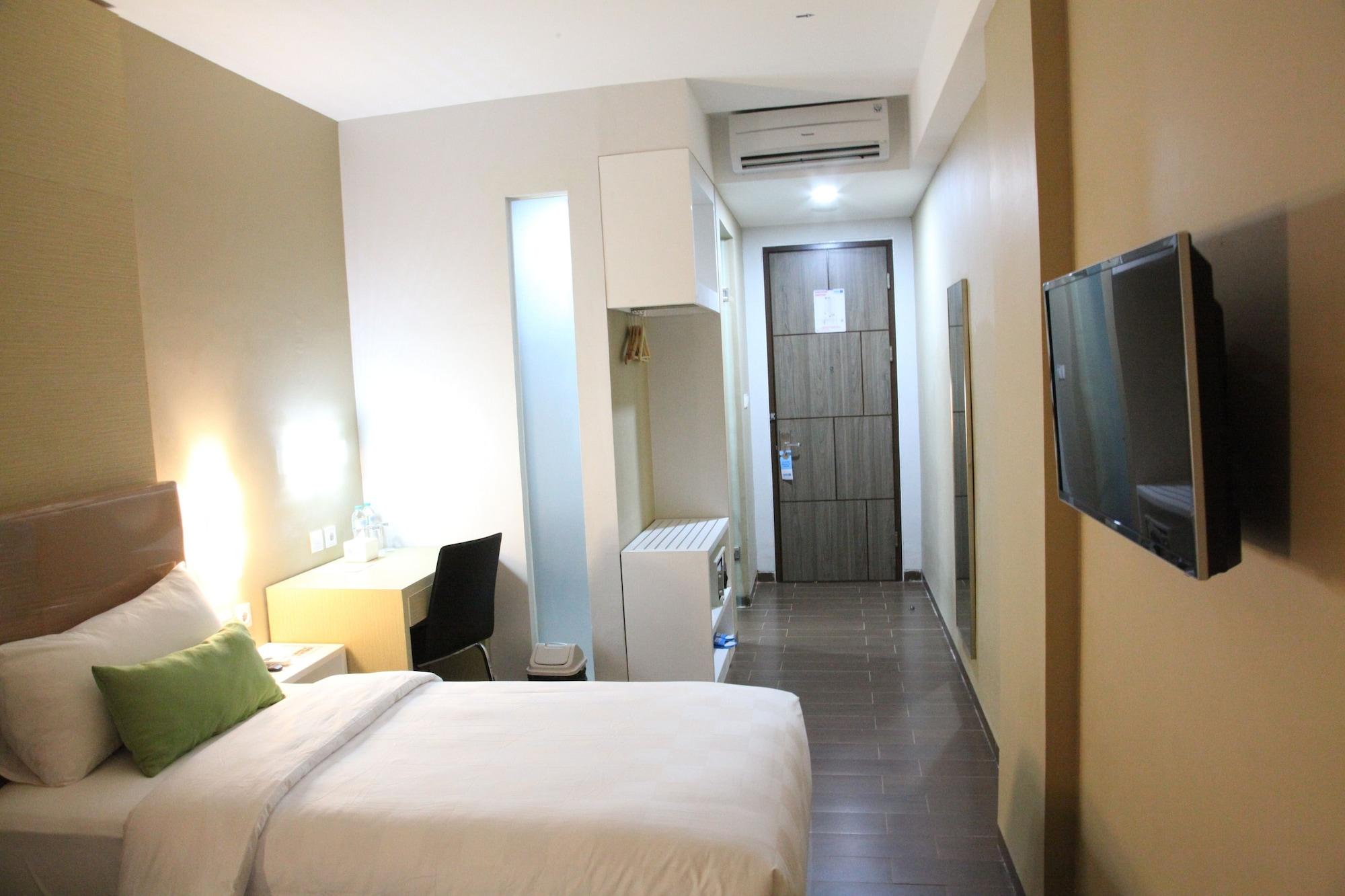 Terraz Tree Hotel Jakarta Exterior foto