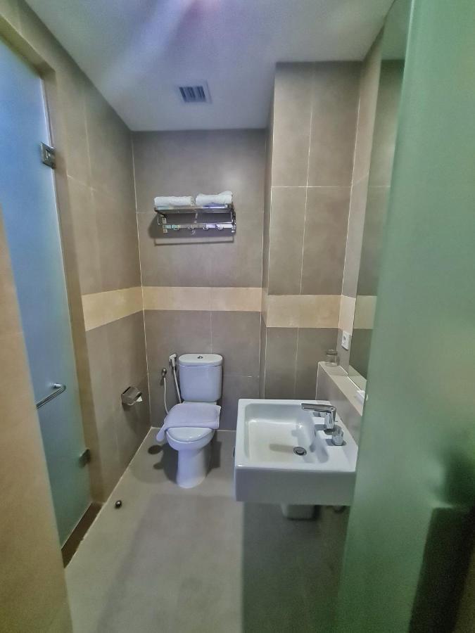 Terraz Tree Hotel Jakarta Exterior foto