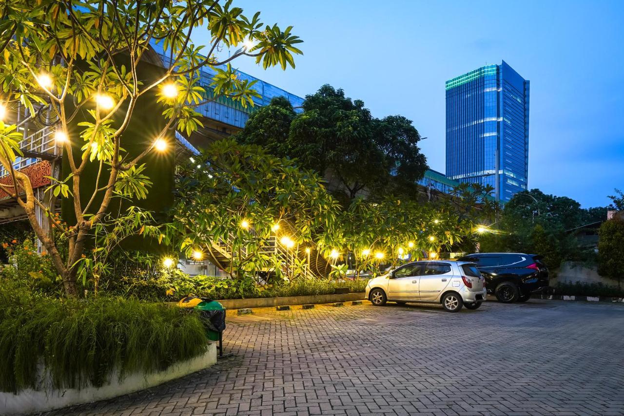 Terraz Tree Hotel Jakarta Exterior foto