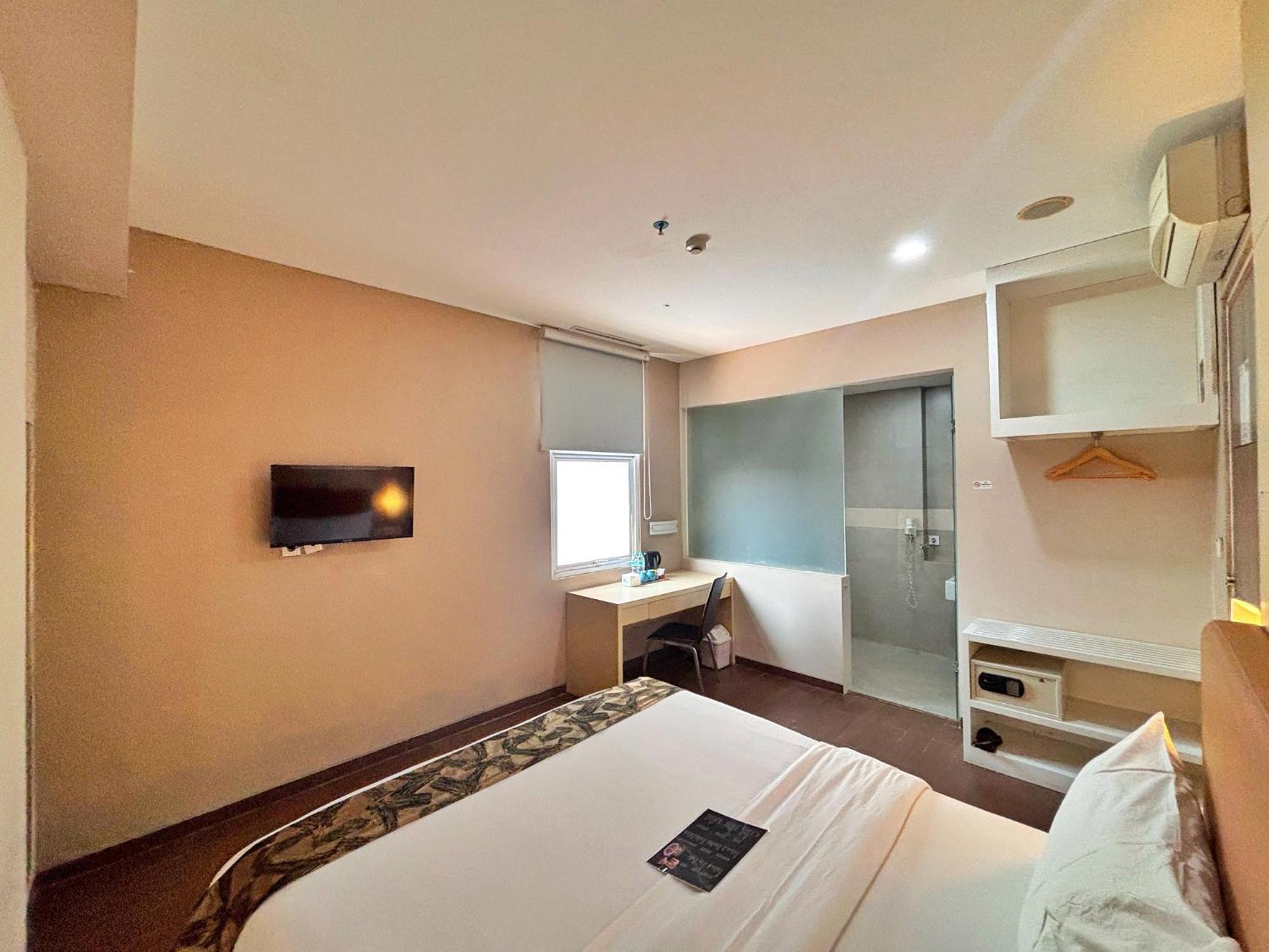 Terraz Tree Hotel Jakarta Exterior foto