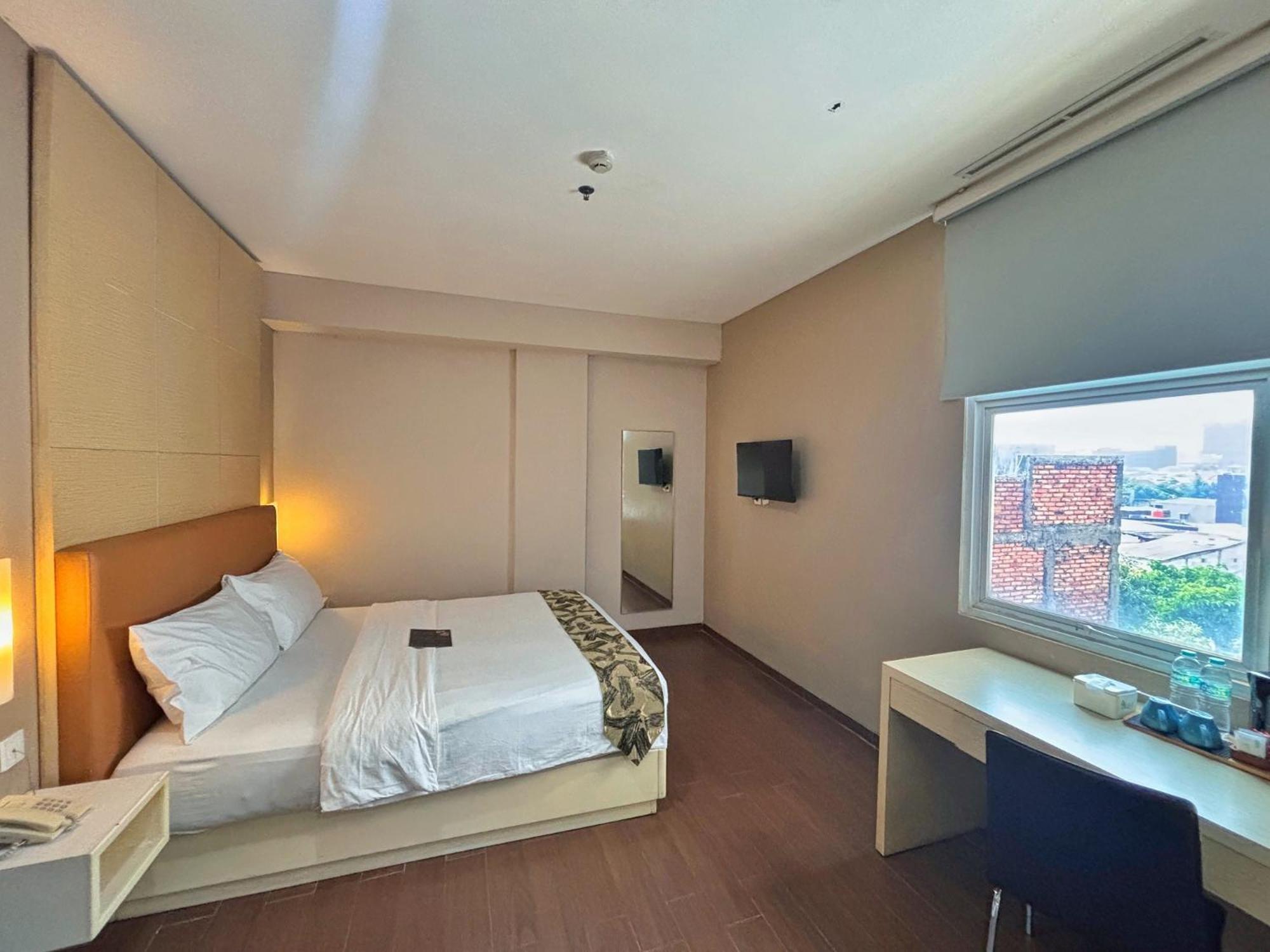 Terraz Tree Hotel Jakarta Exterior foto